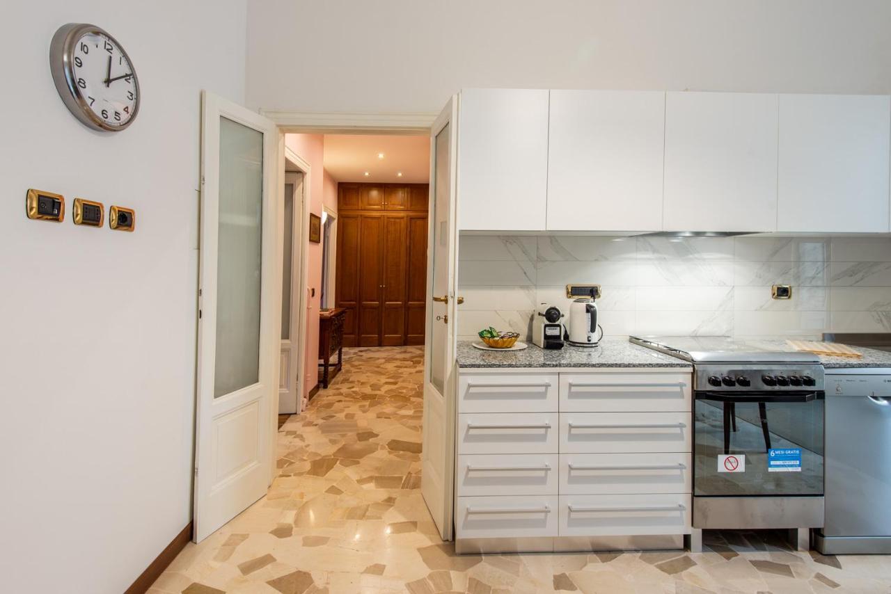 Apartamento Elegante Casa Liberty Milán Exterior foto