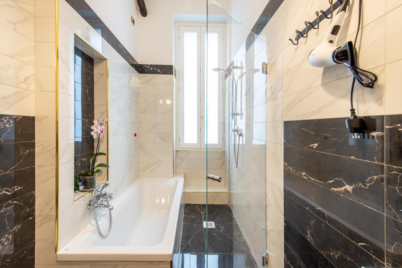 Apartamento Elegante Casa Liberty Milán Exterior foto