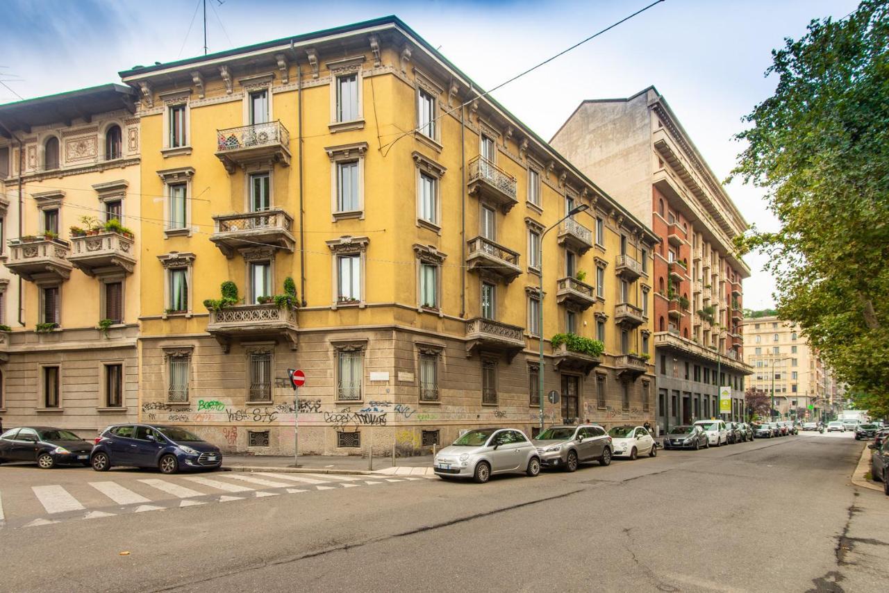 Apartamento Elegante Casa Liberty Milán Exterior foto