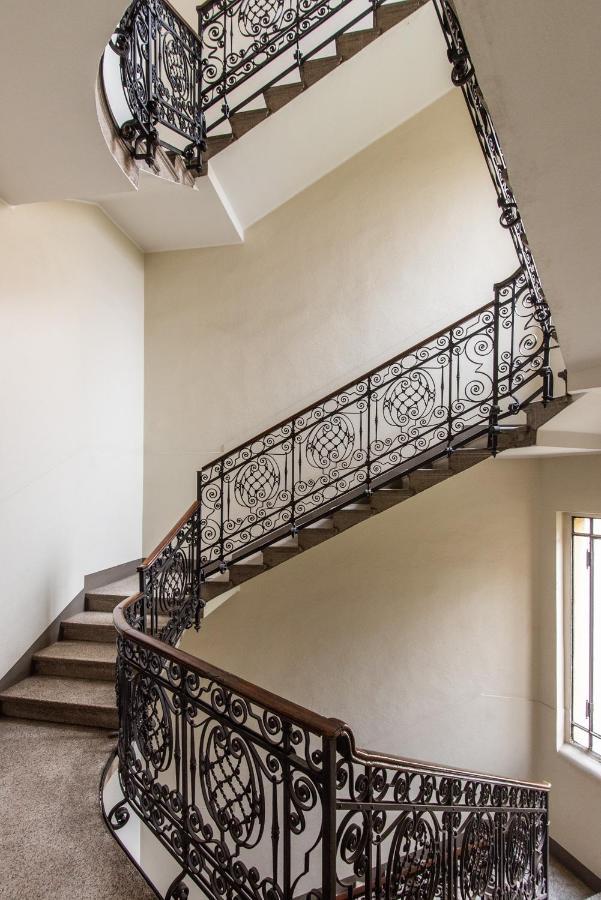 Apartamento Elegante Casa Liberty Milán Exterior foto