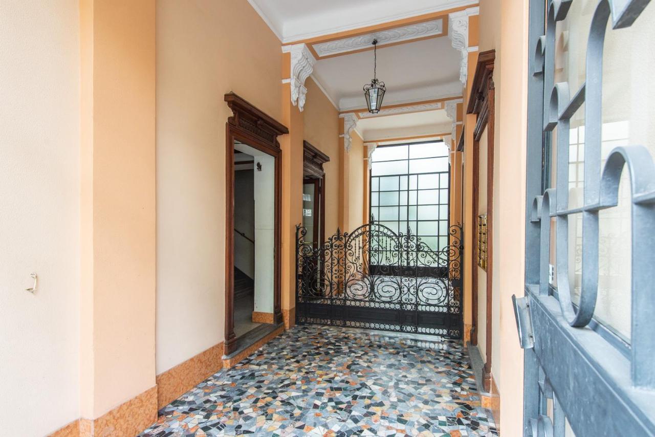 Apartamento Elegante Casa Liberty Milán Exterior foto